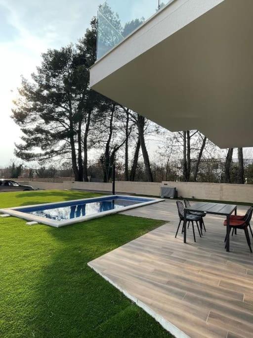 Villa Sara Juršići Eksteriør bilde